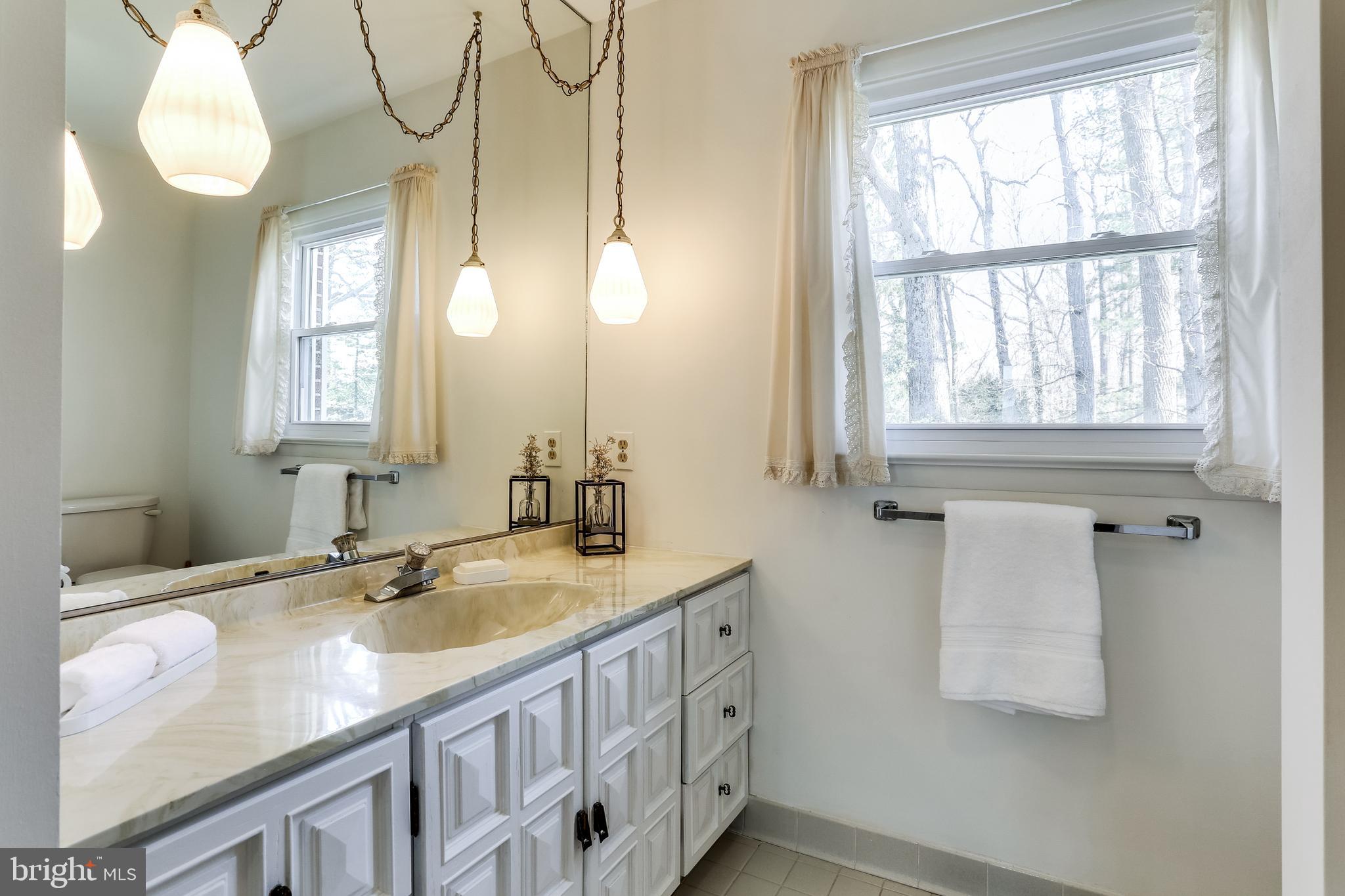 231 Riverside Drive Annapolis, MD 21409 - Photo 14 of 63 Gallery Image 14