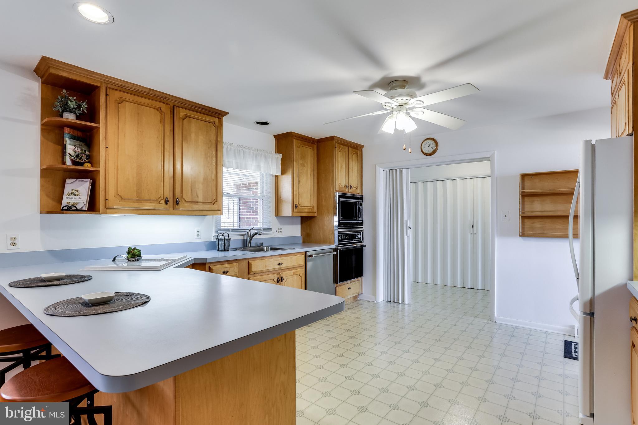 231 Riverside Drive Annapolis, MD 21409 - Photo 8 of 63 Gallery Image 8