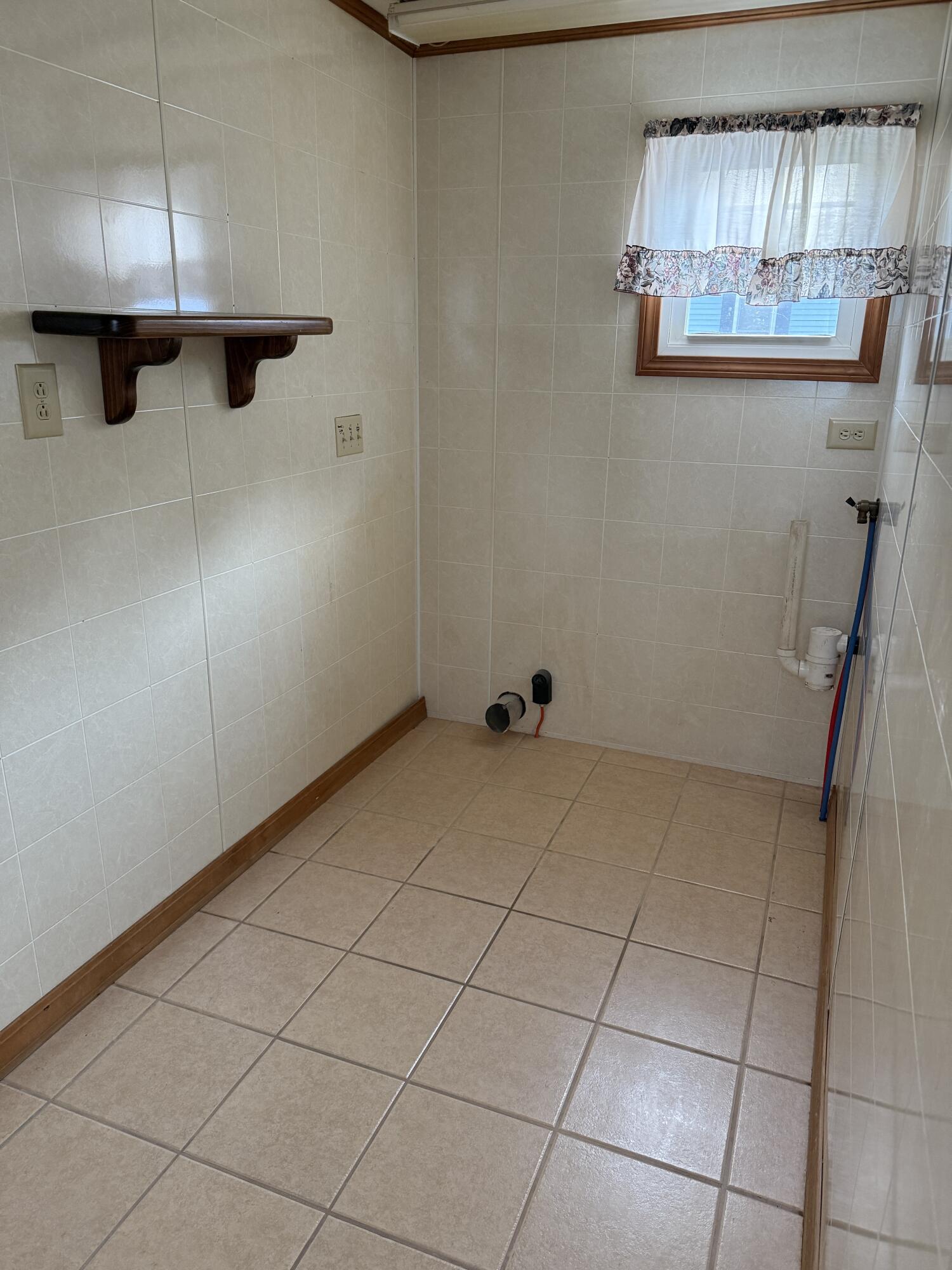 79 Cedar Street Millinocket, ME 04462 - Photo 24 of 39