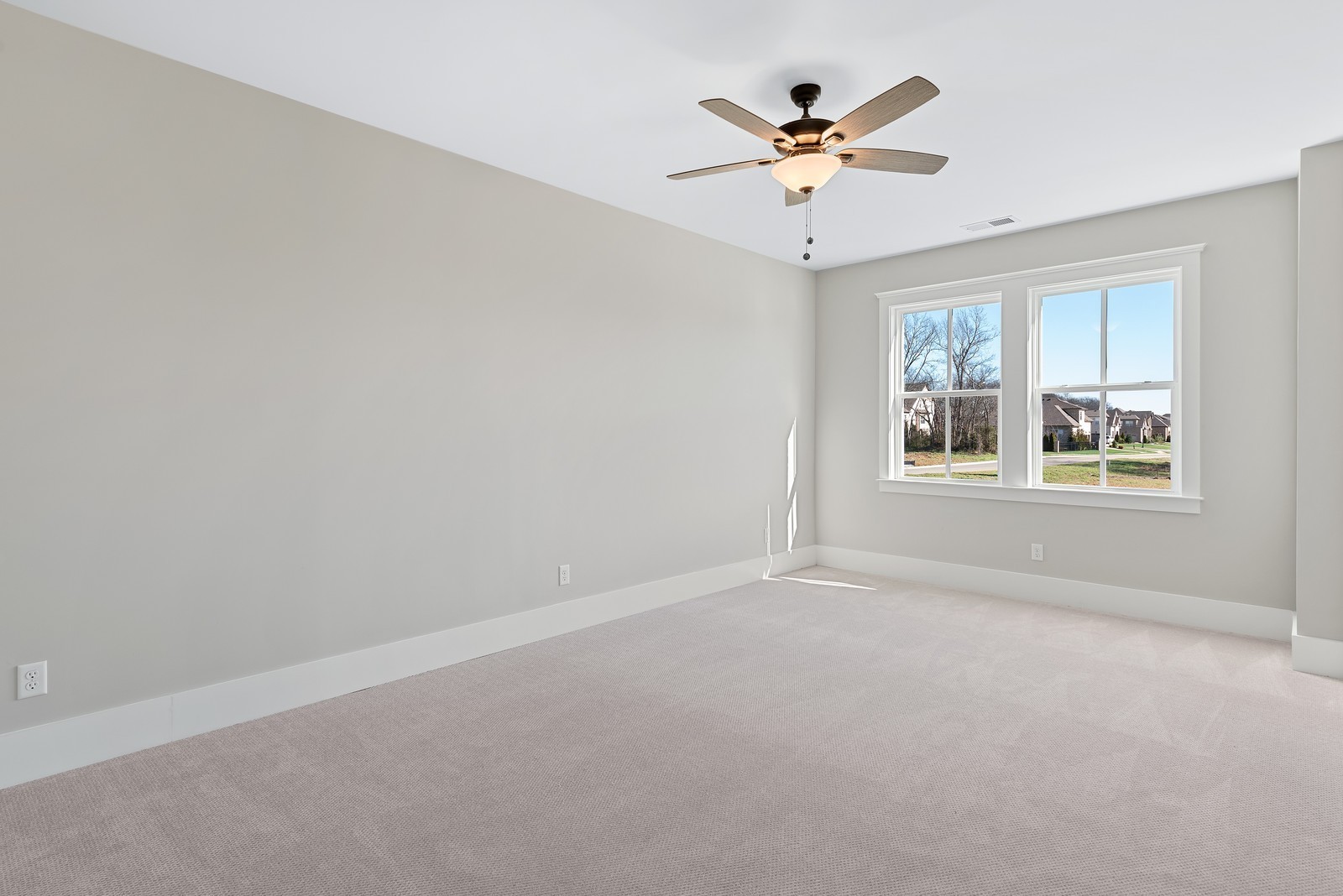 636 Conifer Drive Spring Hill, TN 37174 - Photo 35 of 40 Gallery Image 35