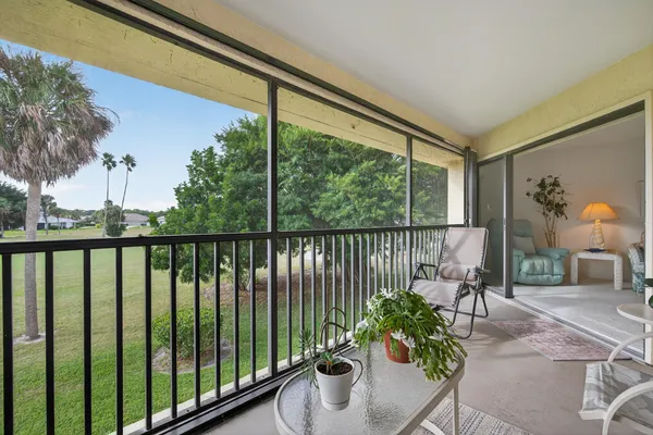 $275,000 | 6940 Southeast Constitution Boulevard, Unit 201, Hobe Sound, FL 33455