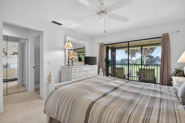 $275,000 | 6940 Southeast Constitution Boulevard, Unit 201, Hobe Sound, FL 33455