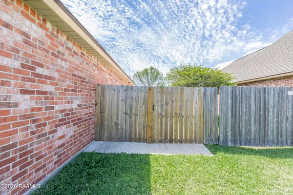 $259,000 | 416 Hillbrooke Drive, Broussard, LA 70518