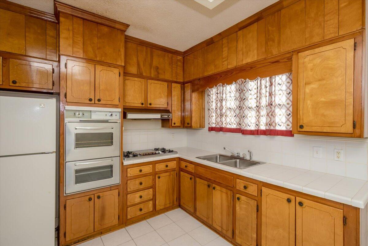 1430 Heard Avenue Augusta, GA 30904 - Photo 14 of 36 14-GMDM20251109_7754