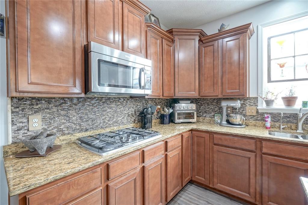 12233 Wolverton Way Fishers, IN 46037 - Photo 9 of 54 Gallery Image 9