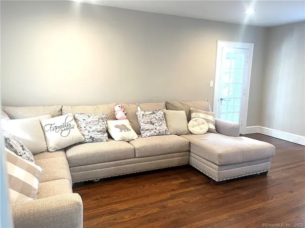 $3,300 | 231 Nichols Avenue, Stratford, CT 06614