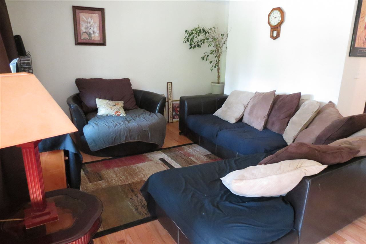 5114 McCormick Road Durham, NC 27713 - Photo 12 of 25 a living room with furniture