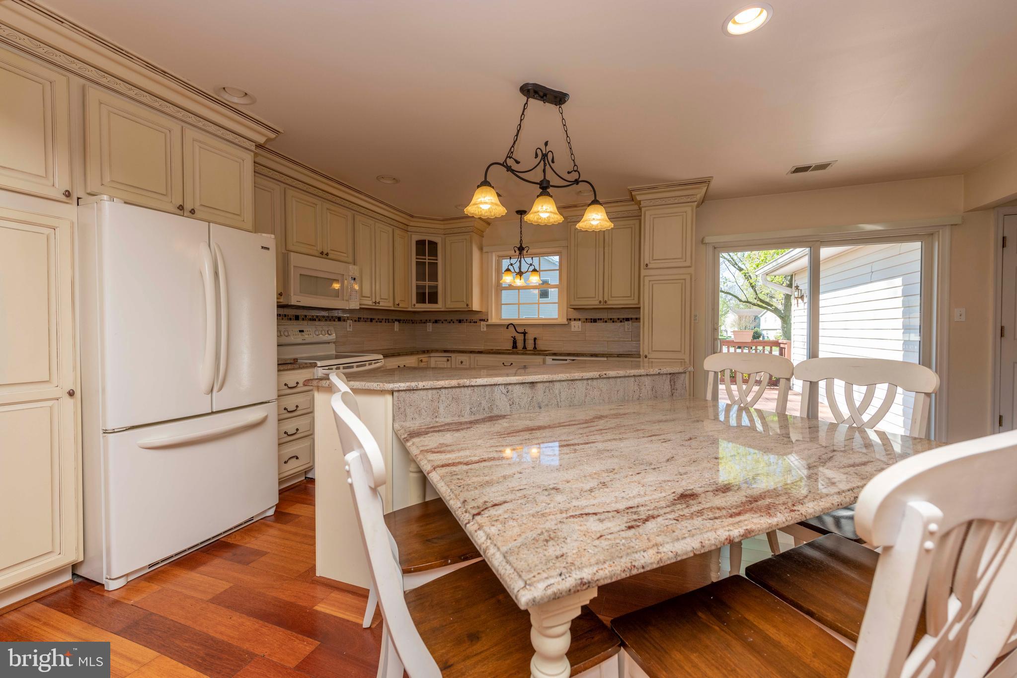 715 Kingfisher Road Deale, MD 20751 - Photo 20 of 53 Dining room