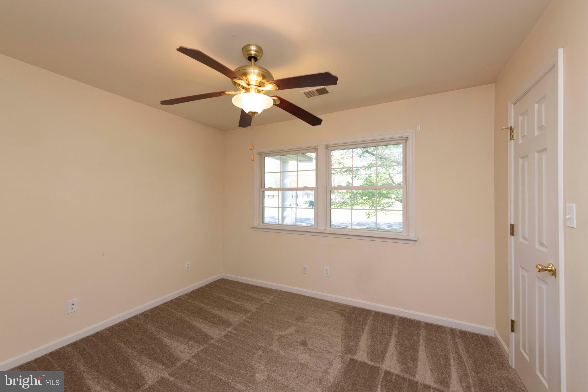 715 Kingfisher Road Deale, MD 20751 - Photo 3 of 53 Gallery Image 3