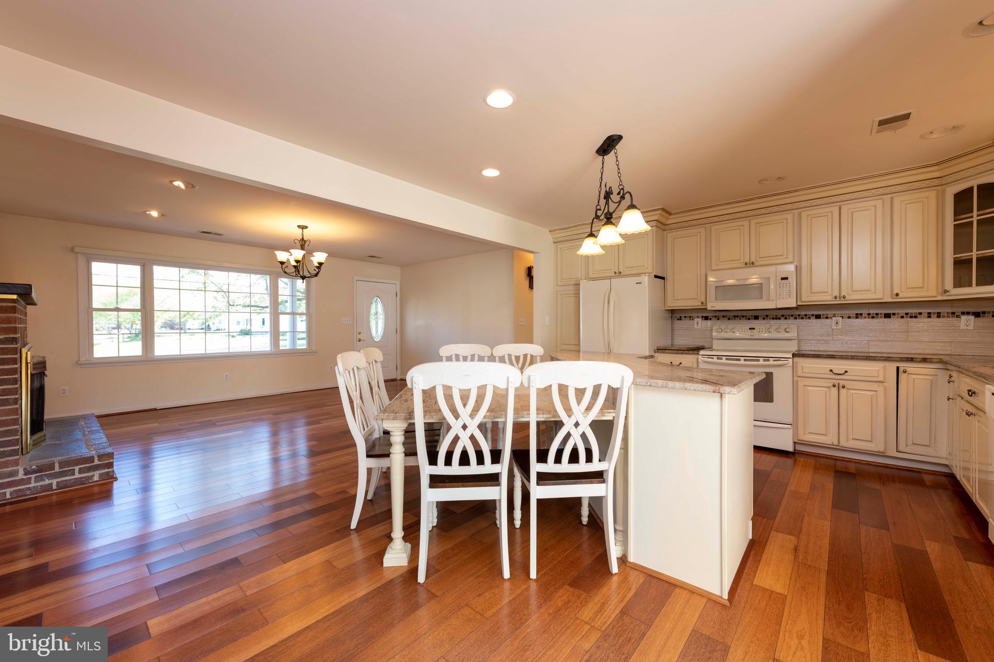 715 Kingfisher Road Deale, MD 20751 - Photo 21 of 53 Dining room