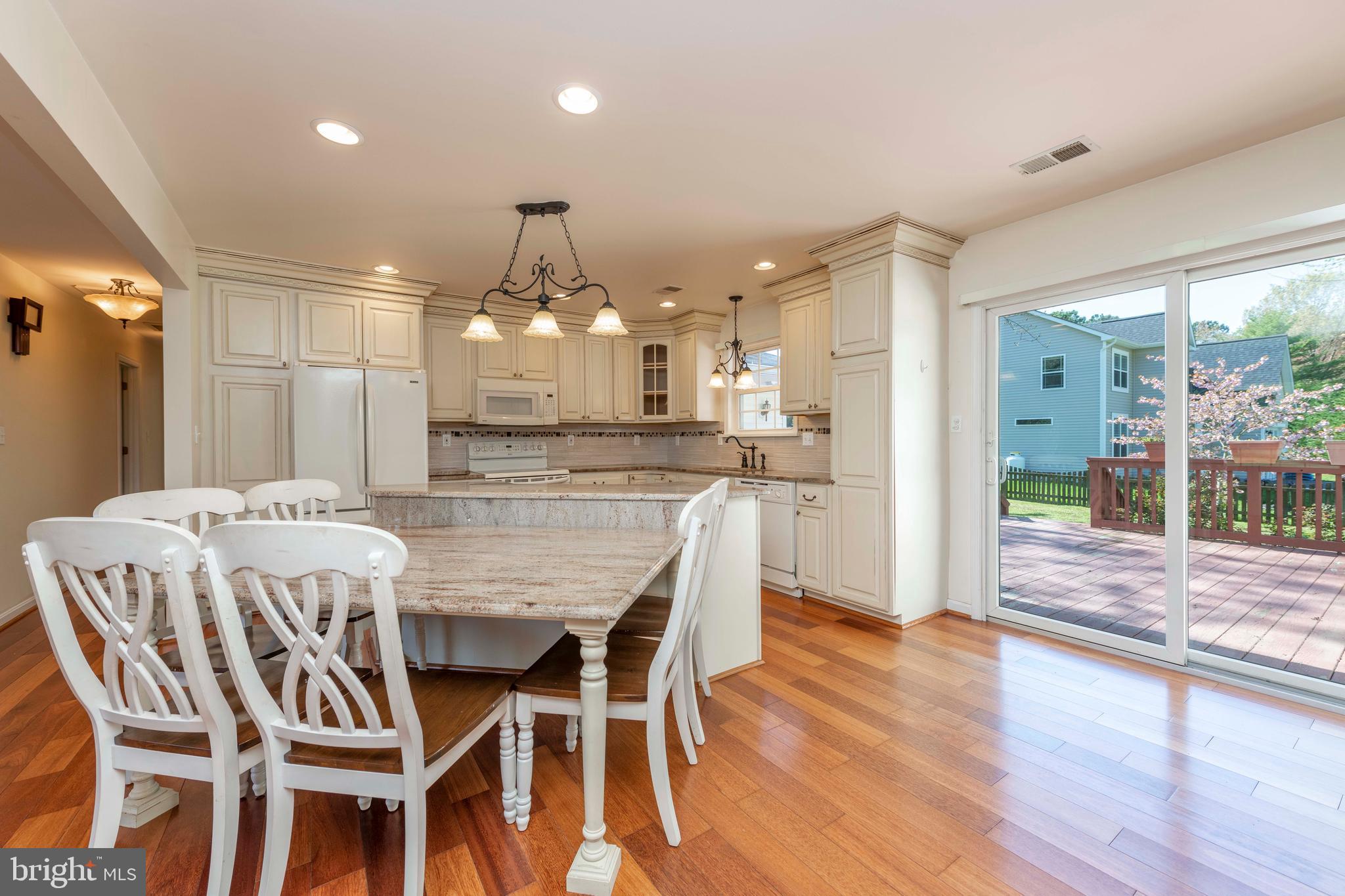 715 Kingfisher Road Deale, MD 20751 - Photo 23 of 53 Dining kitchen area