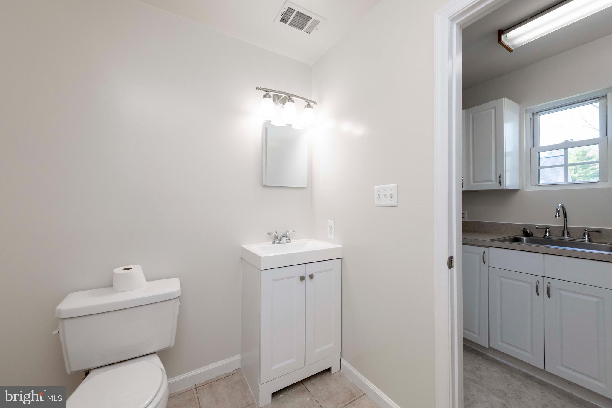 715 Kingfisher Road Deale, MD 20751 - Photo 34 of 53 In-Law Apartment bath