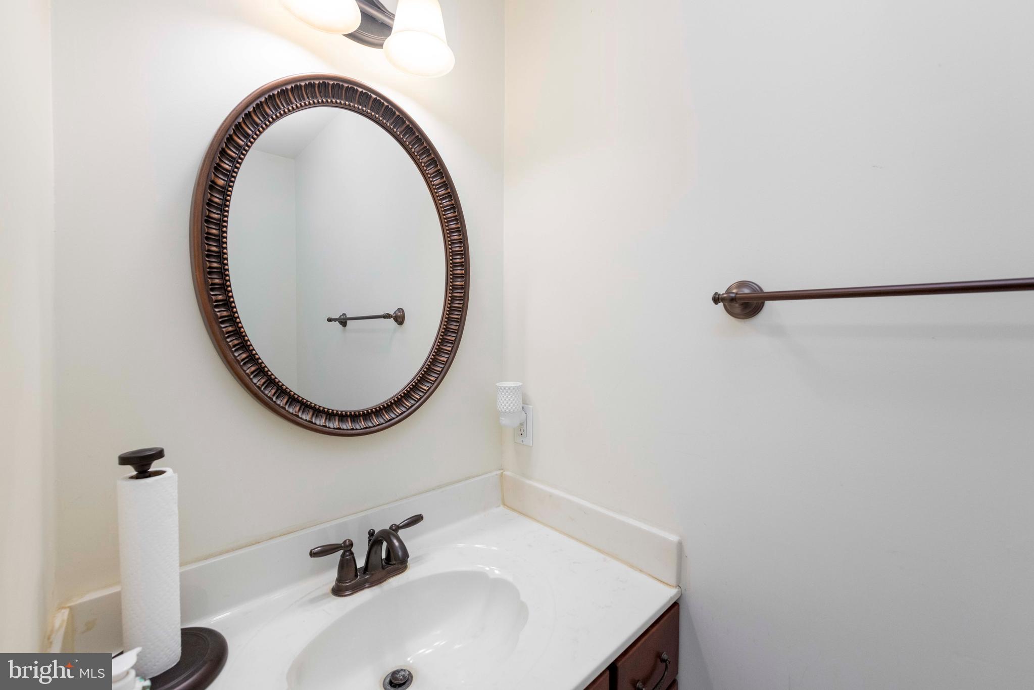 715 Kingfisher Road Deale, MD 20751 - Photo 50 of 53 Half bath off family room