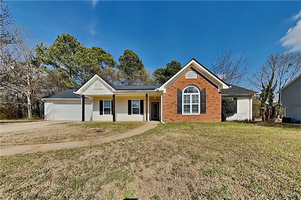 $1,900 | 204 Cambridge Drive, Loganville, GA 30052