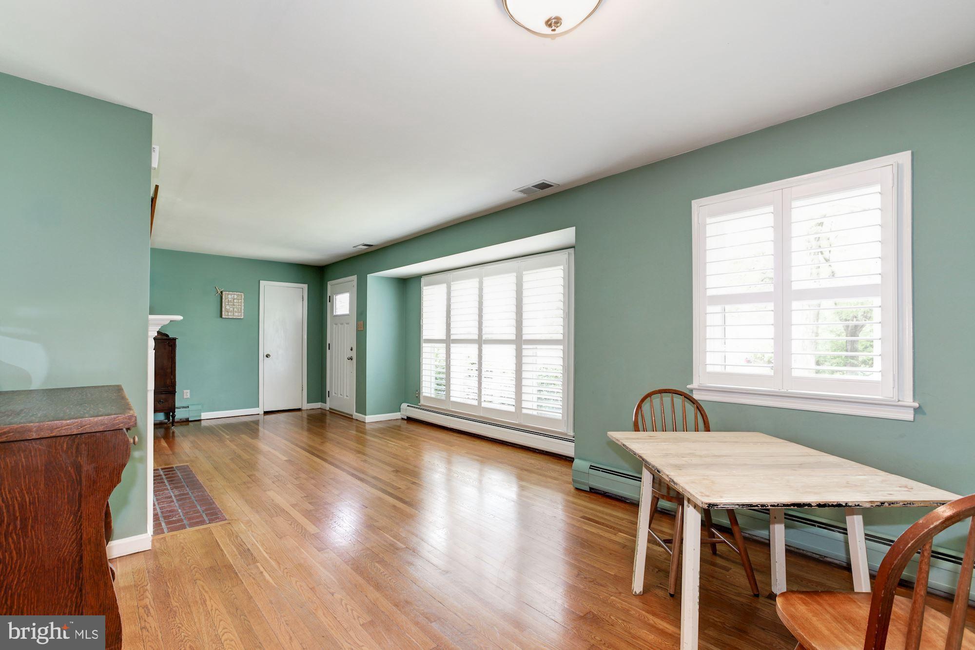 1301 Ruppert Road Silver Spring, MD 20903 - Photo 4 of 32