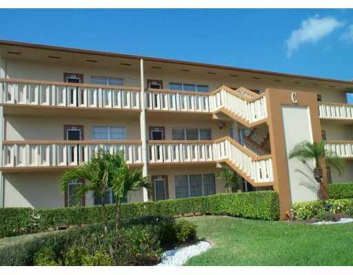 96 Suffolk C, Unit 96 Boca Raton, FL 33434 - Photo 1 of 5 Primary Photo