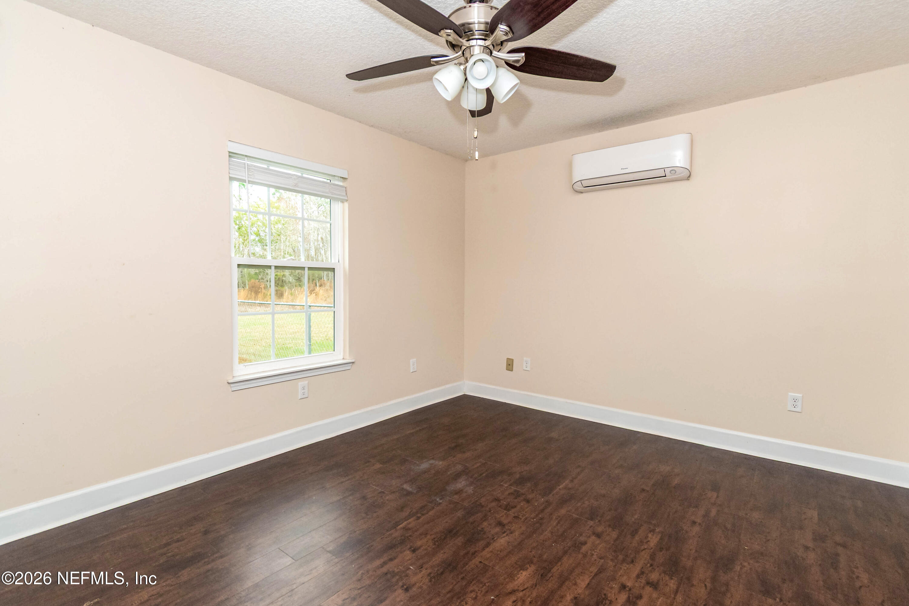 18100 Crews Road Glen St. Mary, FL 32040 - Photo 55 of 86 Guest house bedroom