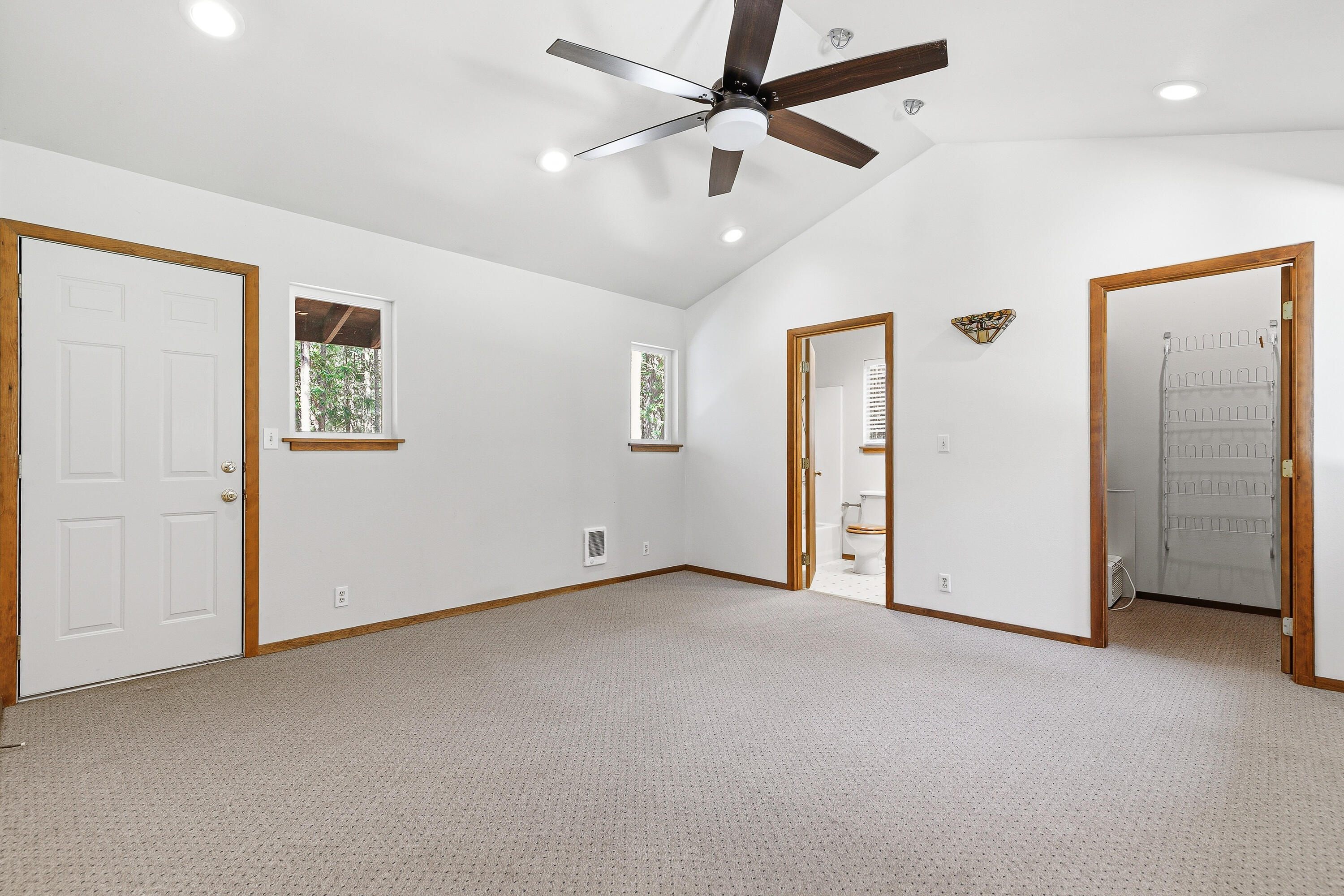 707 McMullen Creek Road Selma, OR 97538 - Photo 18 of 55