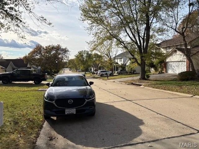 $296,500 | 4691 Kellykris Drive, St. Charles, MO 63304