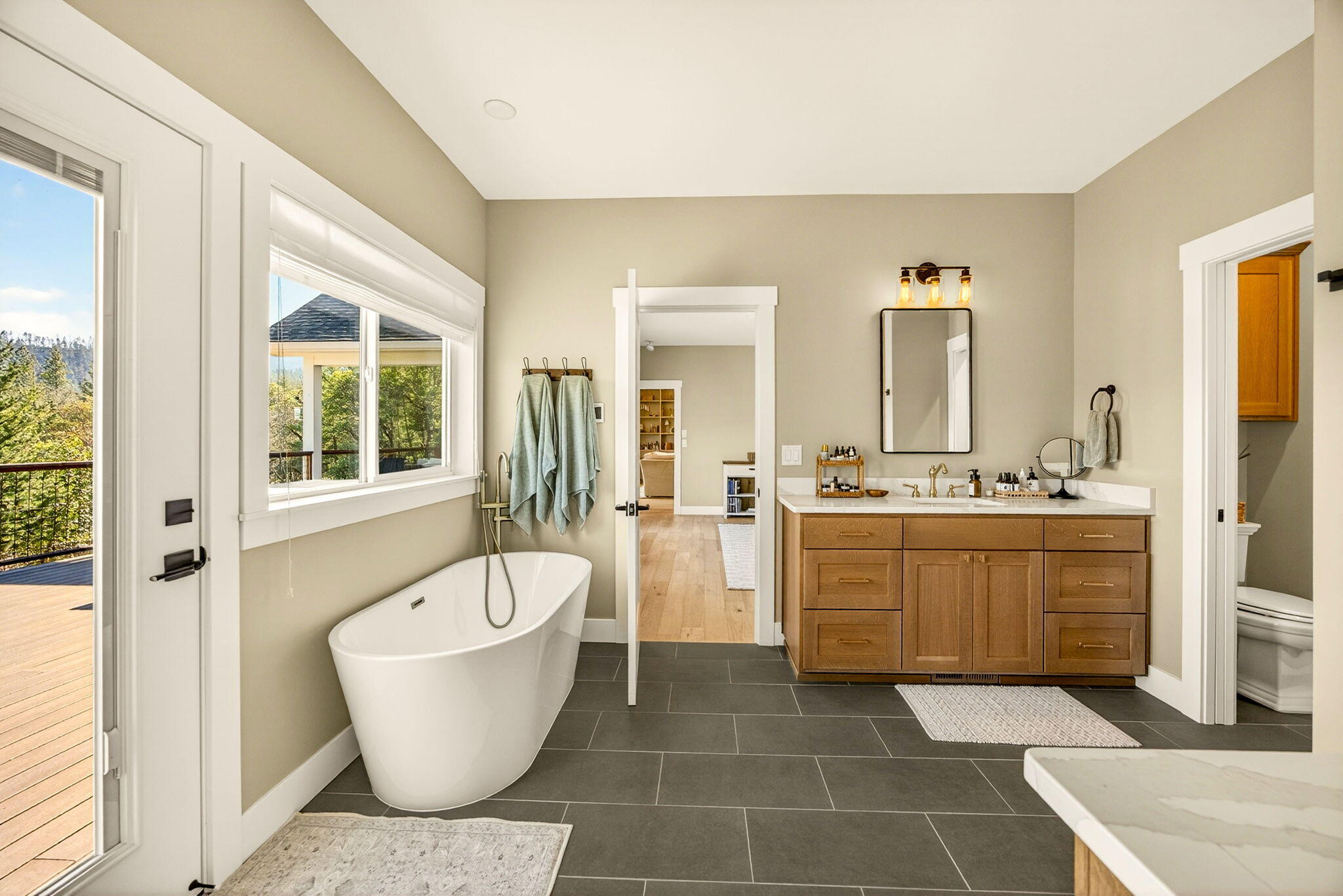 145 Lomas Road Jacksonville, OR 97530 - Photo 24 of 92