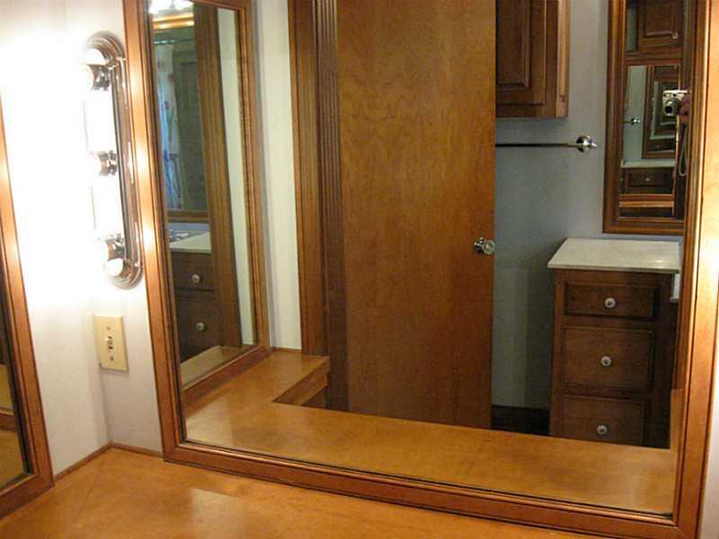 7341 Griffith Road Indianapolis, IN 46227 - Photo 14 of 22 Gallery Image 14