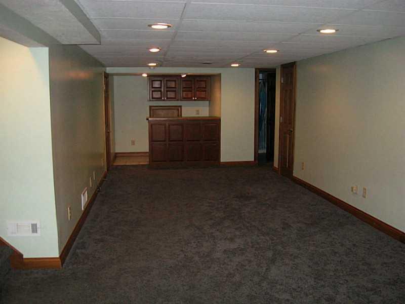 7341 Griffith Road Indianapolis, IN 46227 - Photo 16 of 22 Gallery Image 16