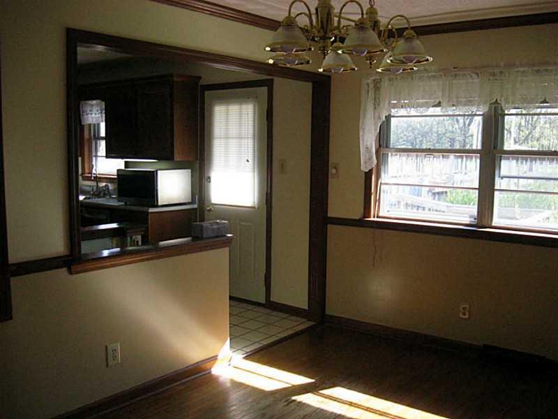 7341 Griffith Road Indianapolis, IN 46227 - Photo 7 of 22 Gallery Image 7