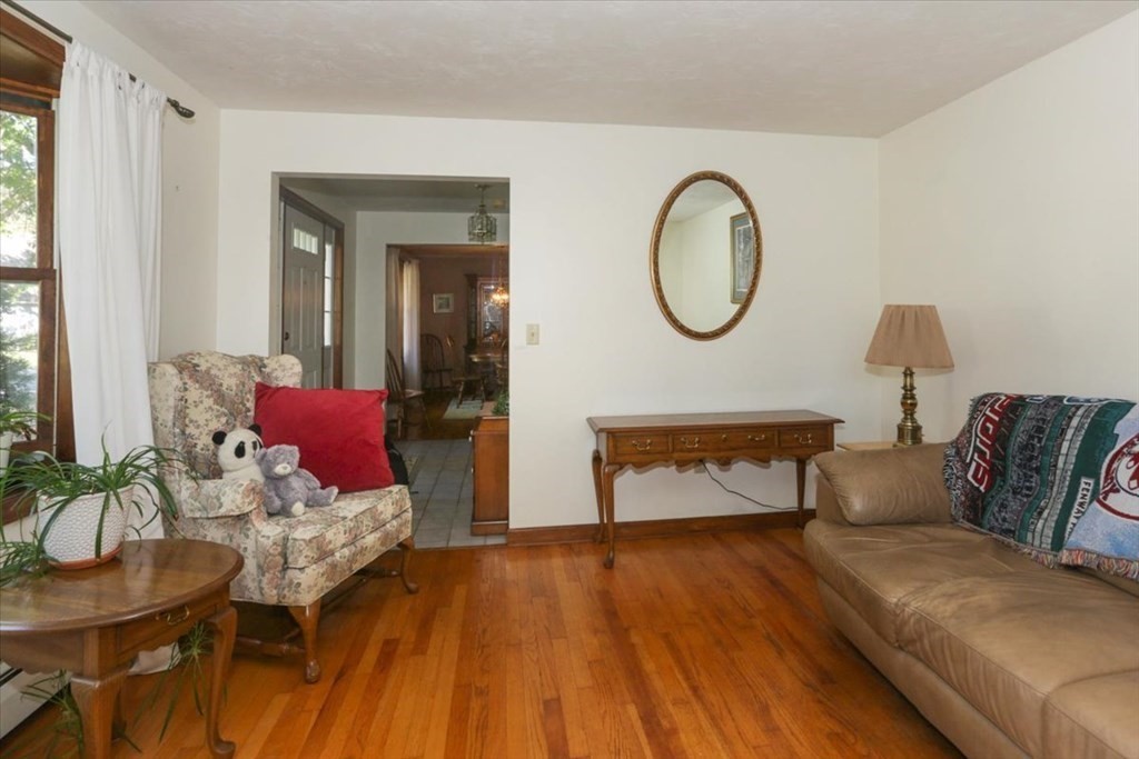 23 Tattan Farm Road Worcester, MA 01605 - Photo 5 of 31 Gallery Image 5