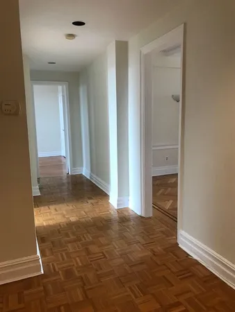$2,950 | 50 Glenwood Avenue, Unit 805, Jersey City, NJ 07306