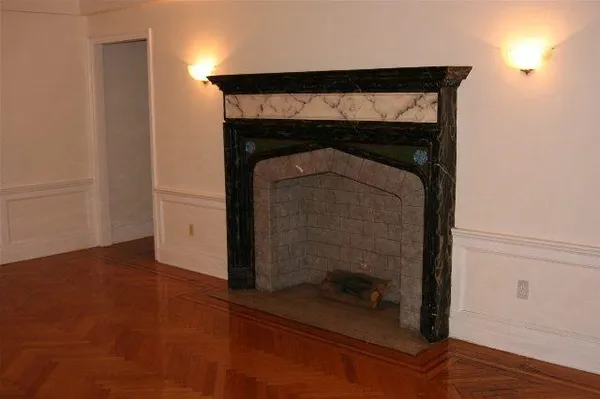 $2,950 | 50 Glenwood Avenue, Unit 805, Jersey City, NJ 07306
