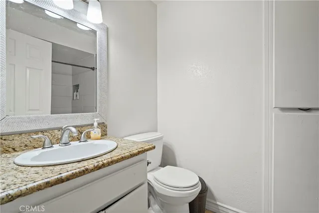 $399,999 | 21219 Roscoe Boulevard, Canoga Park, CA 91304