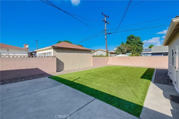 $729,999 | 2709 East Van Buren Street, Long Beach, CA 90810