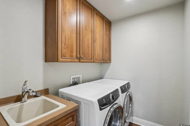 $2,590,000 | 705 South Fry Lake Mills, Lake Mills, WI 53551