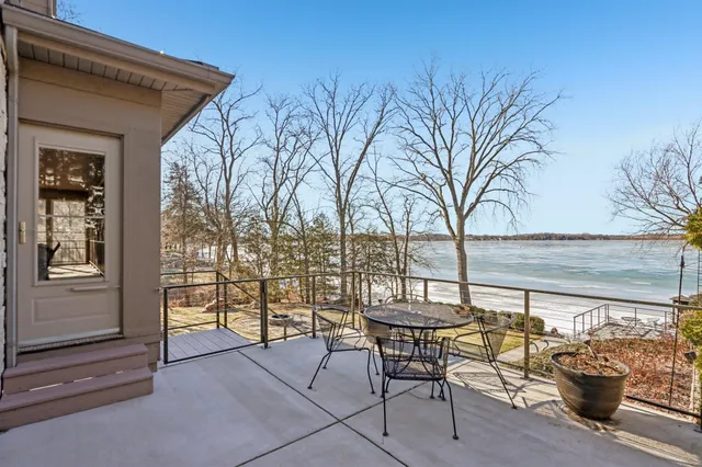 $2,590,000 | 705 South Fry Lake Mills, Lake Mills, WI 53551