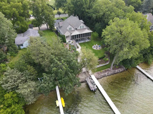 $2,590,000 | 705 South Fry Lake Mills, Lake Mills, WI 53551