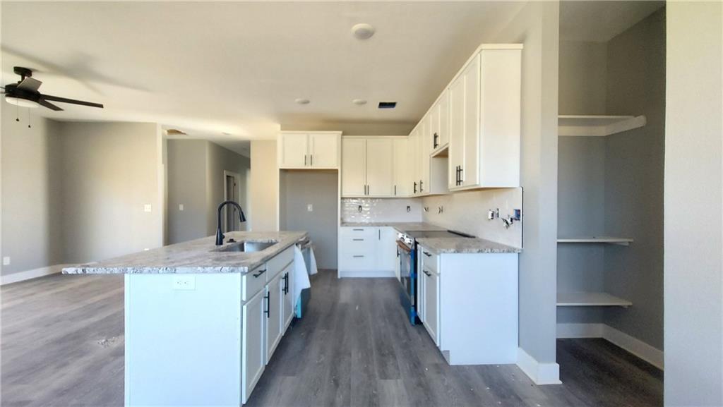 1601 Al Ortolani Way Pittsburg, KS 66762 - Photo 4 of 10