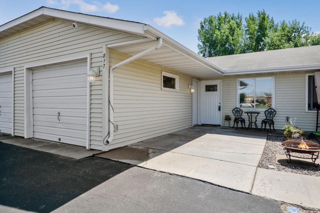 817 Welter Road Southeast St. Michael, MN 55376 - Photo 1 of 1 Gallery Image 1