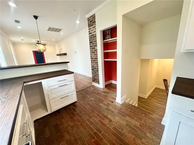 $2,100 | 3122 Dante Street, New Orleans, LA 70118