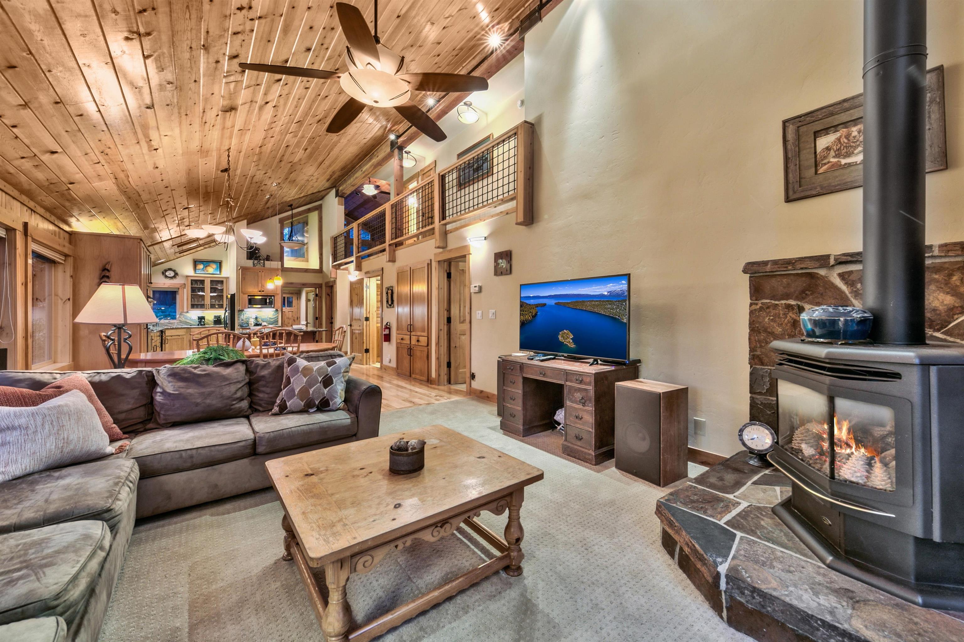 11551 Baden Road Truckee, CA 96161 - Photo 8 of 28 Gallery Image 8