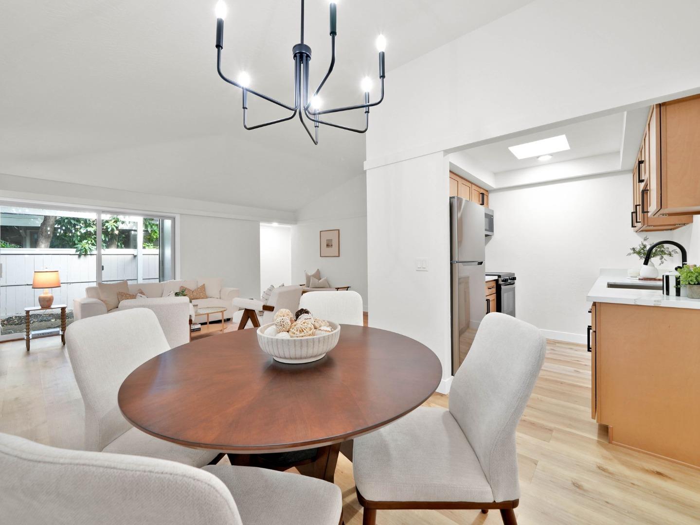 500 West Middlefield Road, Unit 170 Mountain View, CA 94043 - Photo 9 of 26