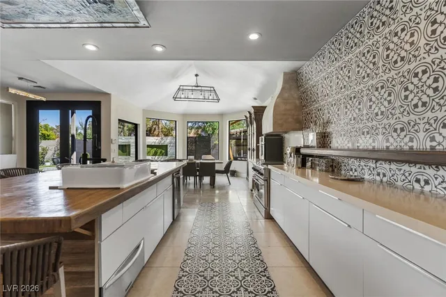 $10,000 | 1804 Plantea Court, Las Vegas, NV 89117