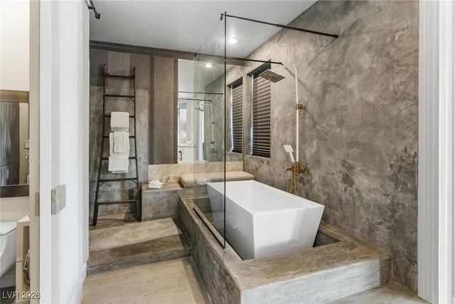 $10,000 | 1804 Plantea Court, Las Vegas, NV 89117