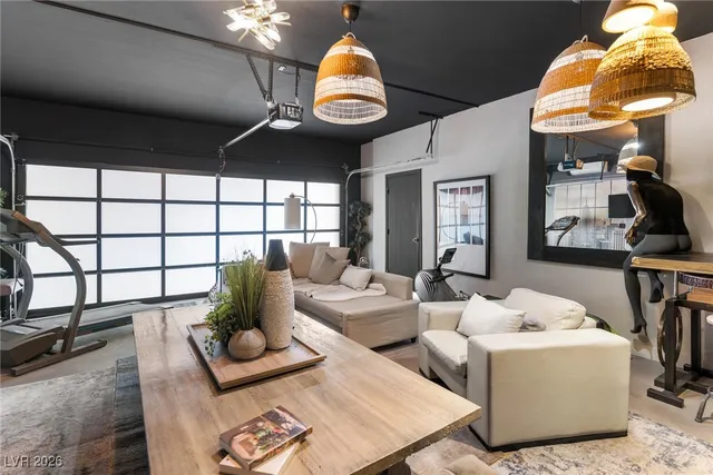 $10,000 | 1804 Plantea Court, Las Vegas, NV 89117