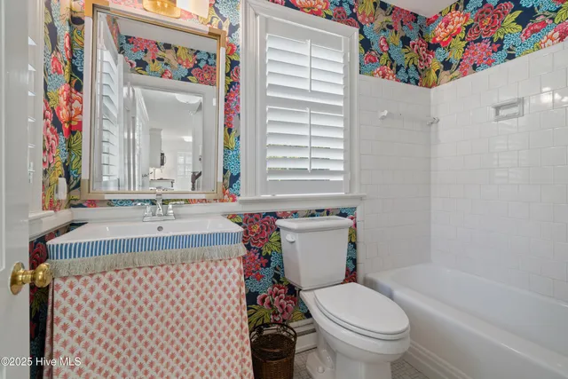 $430,000 | 1423 Kenan Street Northwest, Wilson, NC 27893