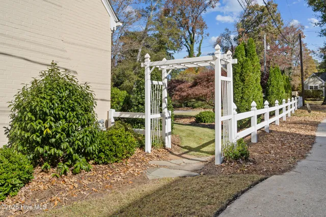 $430,000 | 1423 Kenan Street Northwest, Wilson, NC 27893