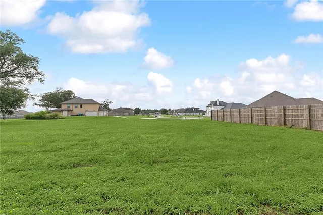 $165,000 | 19 East Keri Lane, Waggaman, LA 70094