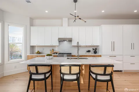 $1,625,000 | 1402 Broadway, San Francisco, CA 94109