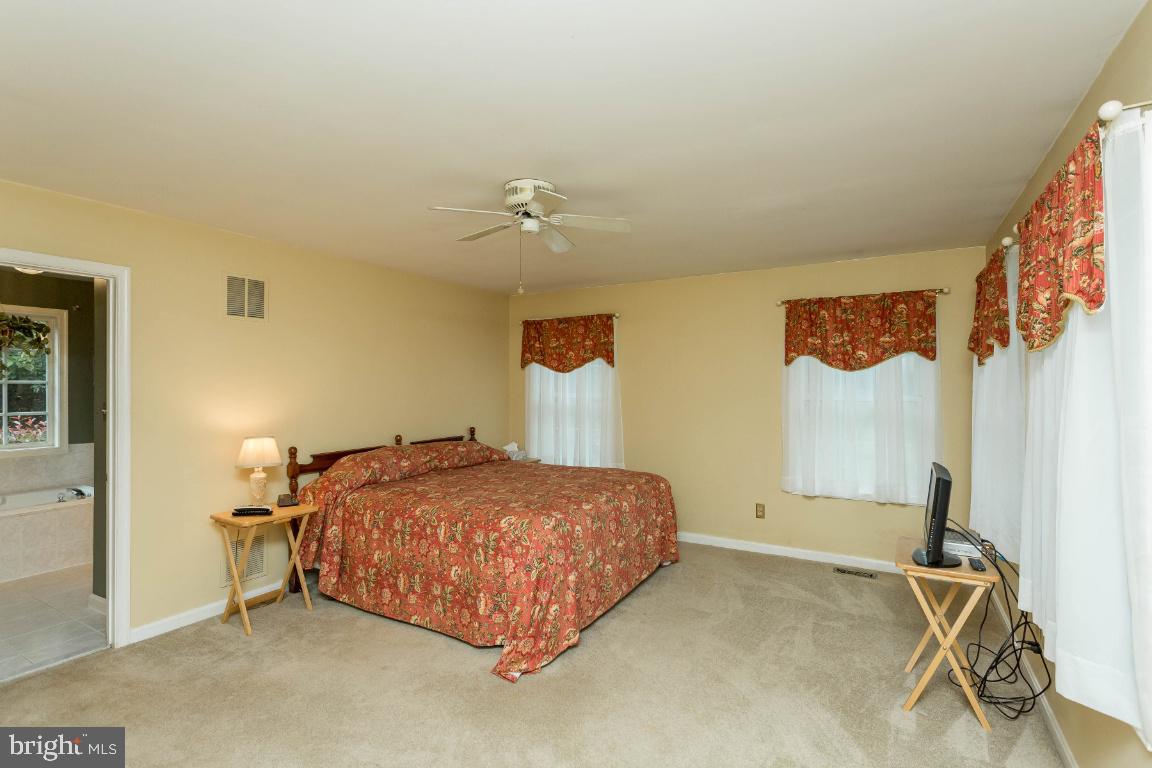 6181 Carters Run Road Marshall, VA 20115 - Photo 23 of 46