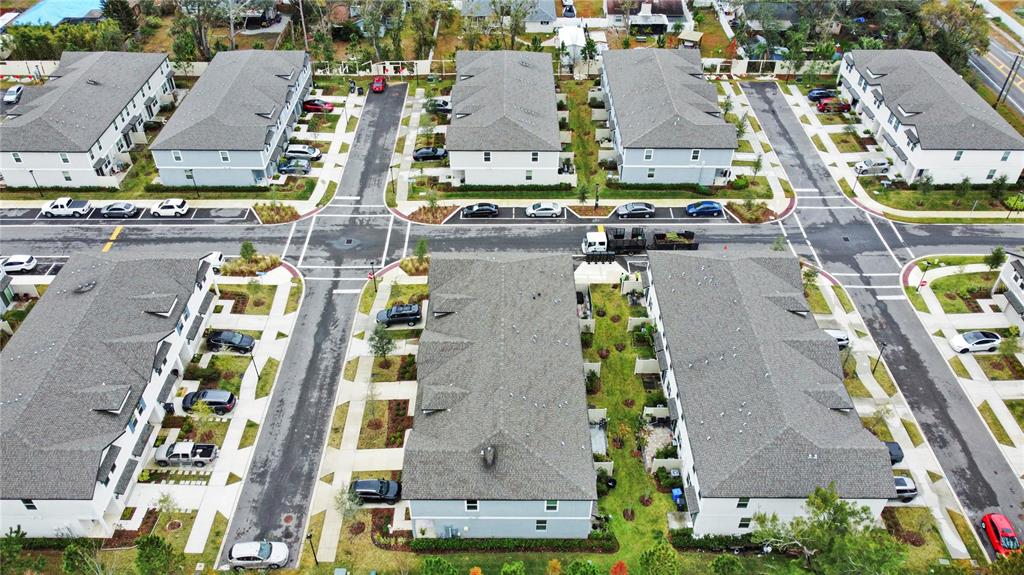 2764 Emory Sound Place Brandon, FL 33510 - Photo 42 of 43 an aerial view of residential houses with outdoor space
