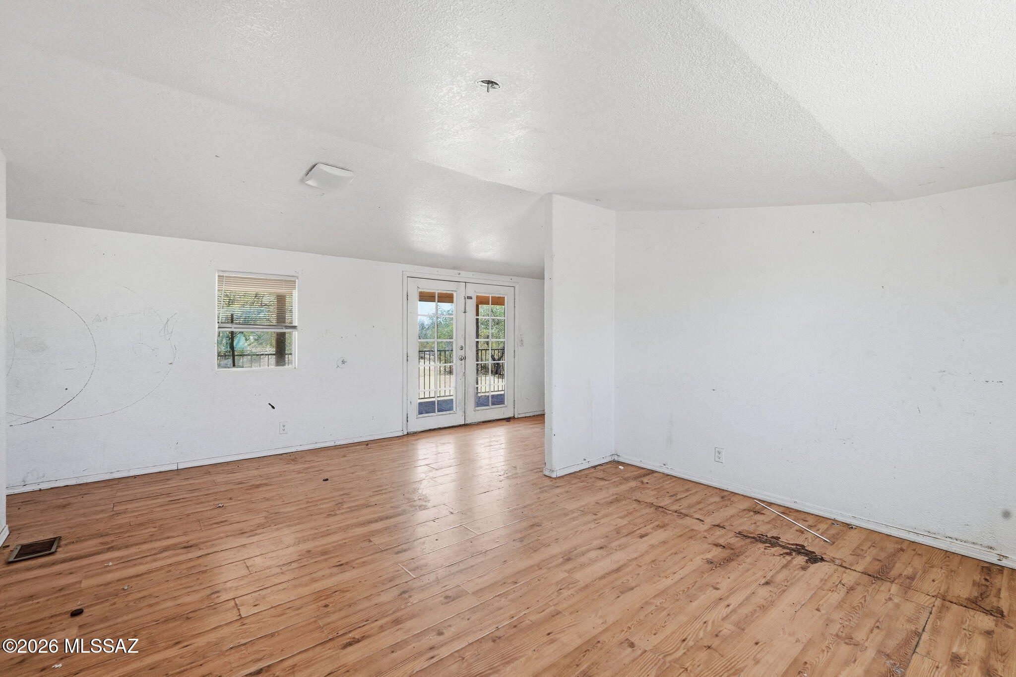 6811 North Guthrie Road Tucson, AZ 85743 - Photo 19 of 35 019_ListerPros